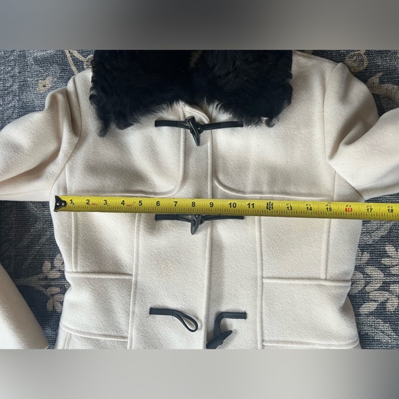 Banana Republic heavy wool trench with shearling collar - Picture 3 of 8